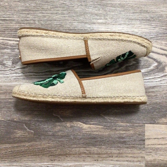 MICHAEL Michael Kors Monstera Leaf Flat Espadrille 7.5 NIB - Picture 4 of 13